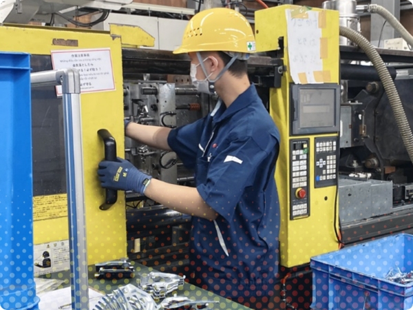 形状の作り込み
